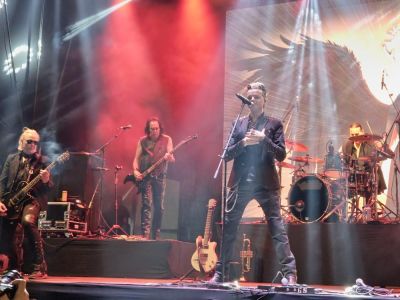 Festival performance by Lacrimosa on 3 May in 
São Paulo --
Photo by Eduardo Ganança
