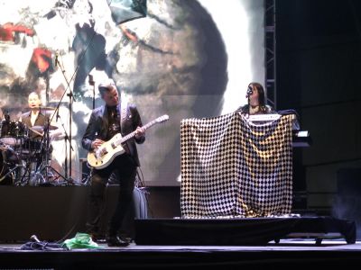 Festival performance by Lacrimosa on 3 May in 
São Paulo --
Photo by Eduardo Ganança
