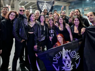 After 22 hours, we arrived in São Paulo with a lovely welcome from members of the local fan club, the Lacrimaniacos!

lacrimosa_official
