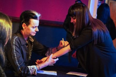 Meet and greet in Buenos Aires
Photo by medebiassi
