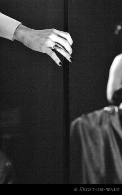 © Angst-Im-Wald
Keywords: lacrimosa,angst im wald